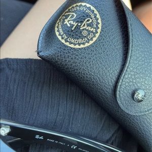 Ray-Ban RB2132 wayfarer Classic sunglasses
